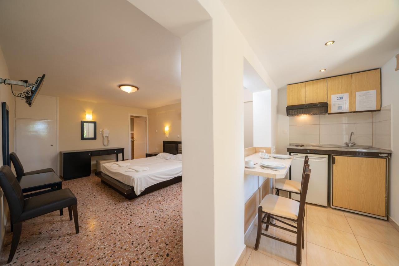 Lorenzo House Apartments Lászi Kültér fotó