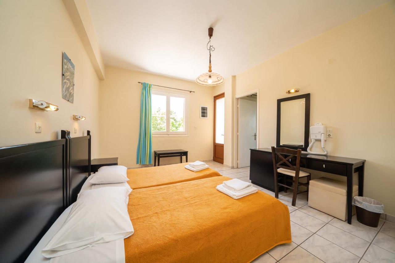 Lorenzo House Apartments Lászi Kültér fotó